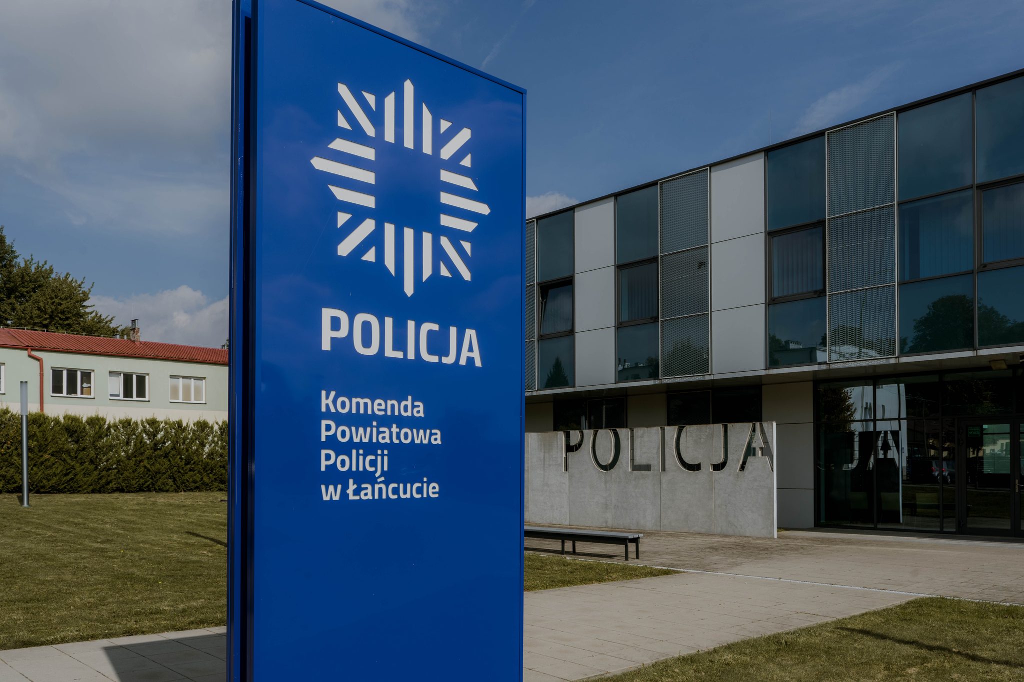 Policja ostrzega przed fałszywymi aplikacjami typu „Fake mObywatel”