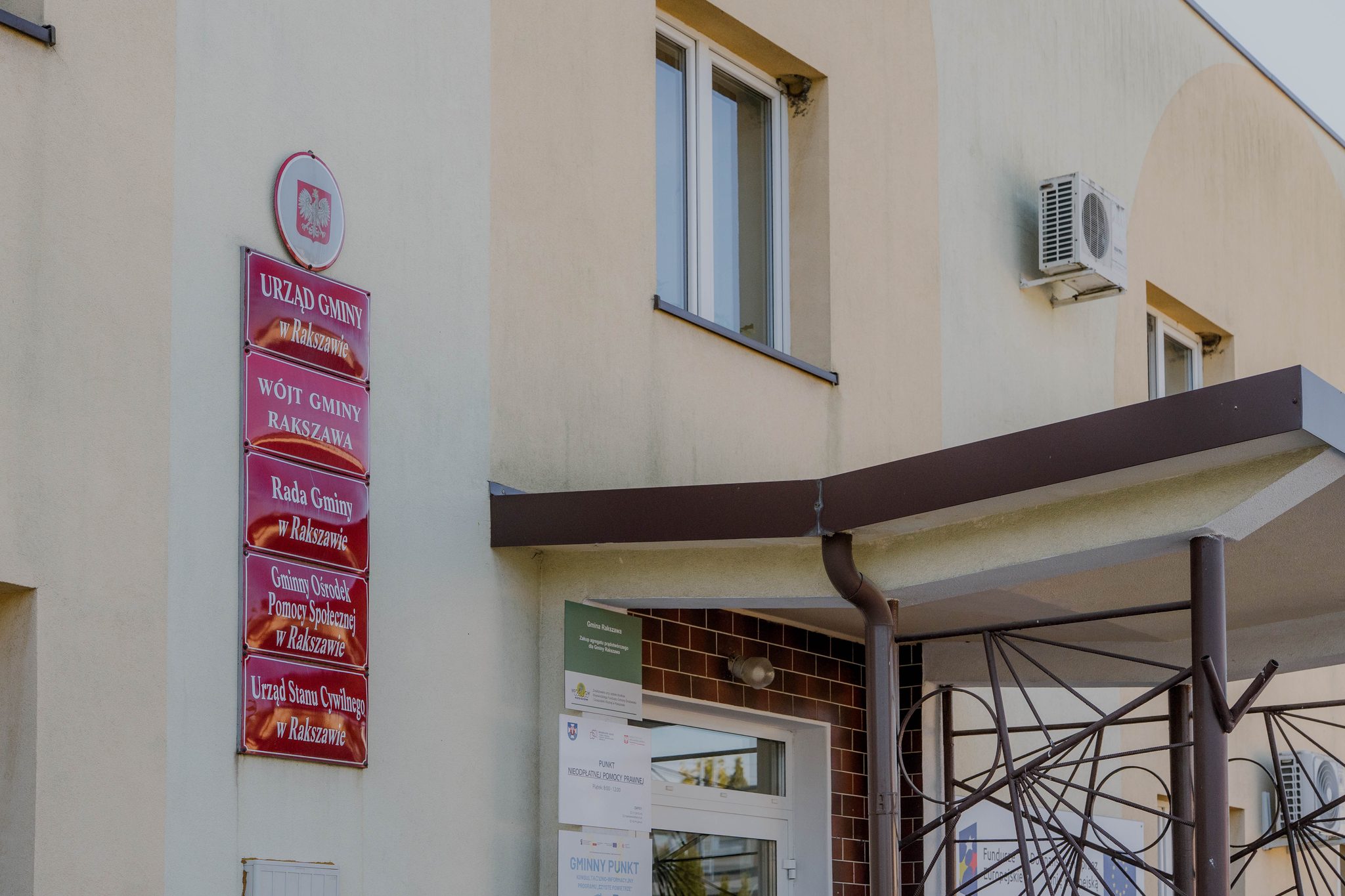 Rakszawa odebrała 15 sadzonek lipy w akcji drzewek miododajnych